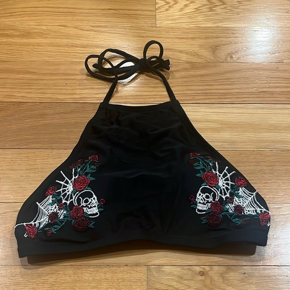 Hot Topic black skull spiderweb embroidered swim top size small . - Picture 1 of 7